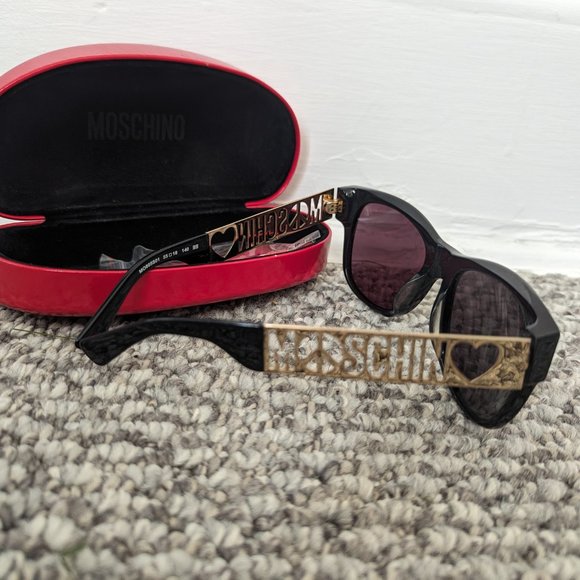 Moschino Sunglasses ?️